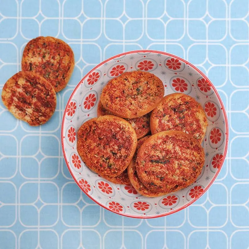 Pan Tostado con Tomate y Orégano